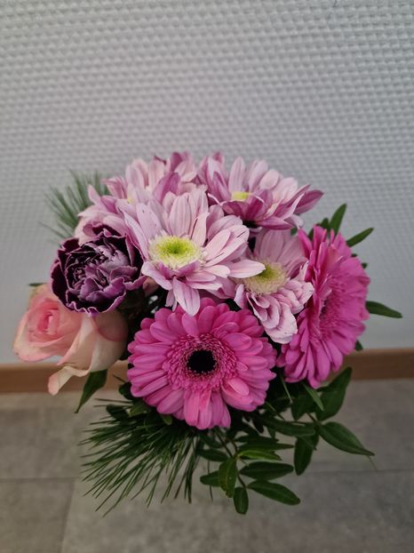  - Z- Căciun fericit și La mulți ani