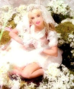 21643186_HDMWYLVRF - britney spears