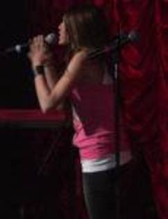 imagesCA5TPCTY - mIlEy cYrUs