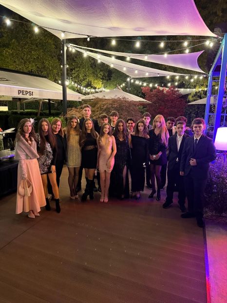 693b2d01-17e7-48c3-9f83-84f2bd3eb503 - TEUTA ADOLESCENTĂ