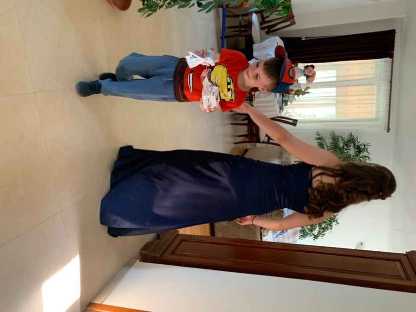  - TEUTA ADOLESCENTĂ