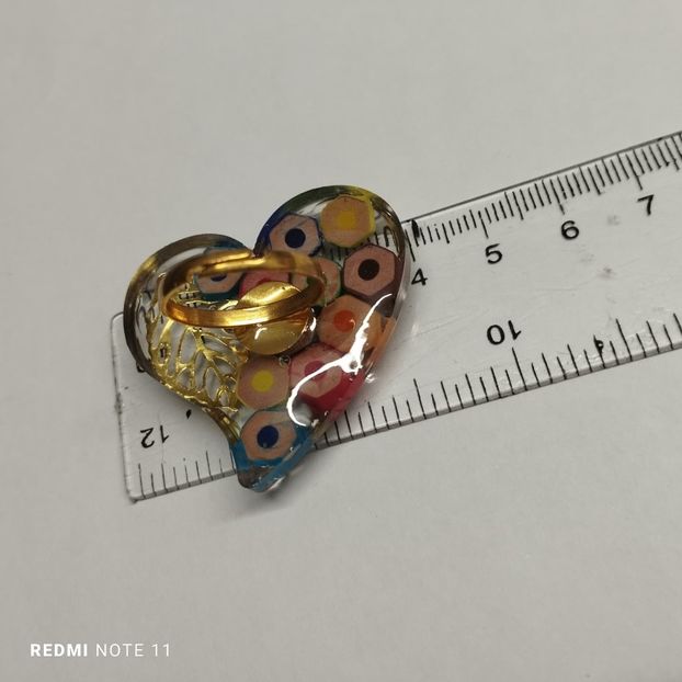 db5e8263-2070-42e9-aebf-b1338afaf548 - Creioane