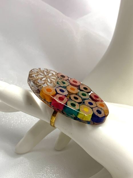 image00039 (4) - Creioane