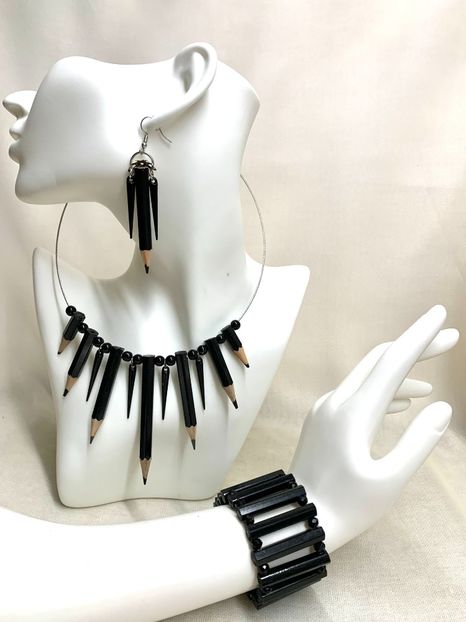 image00051 - Creioane