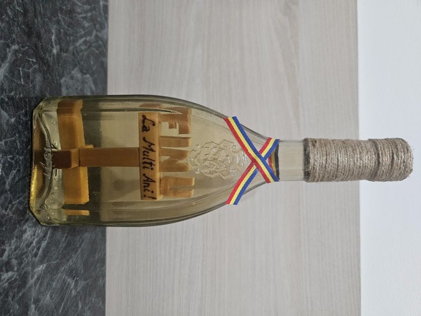  - 0 Sticle Personalizate