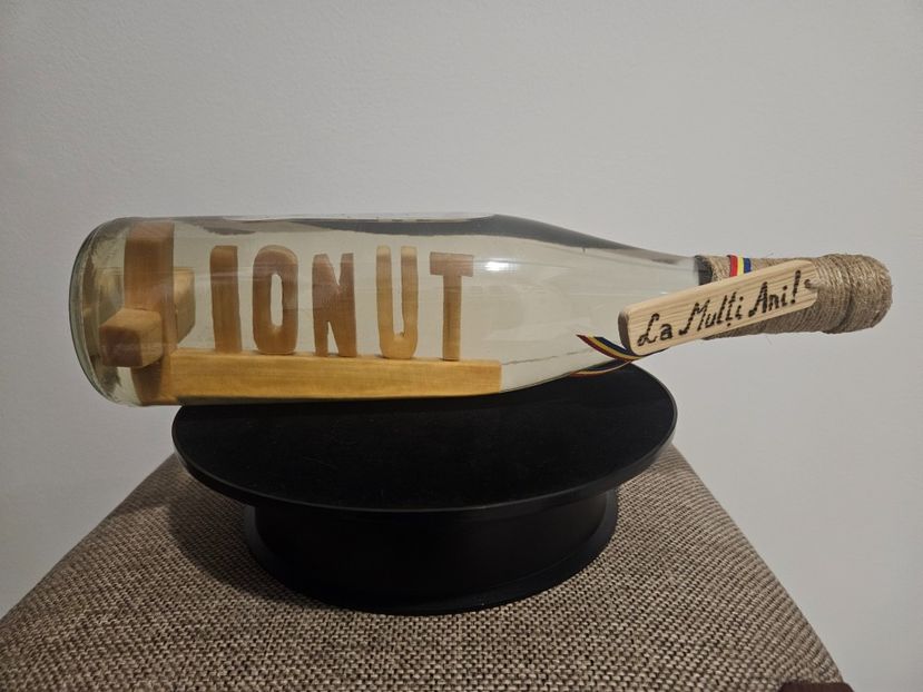  - 0 Sticle Personalizate