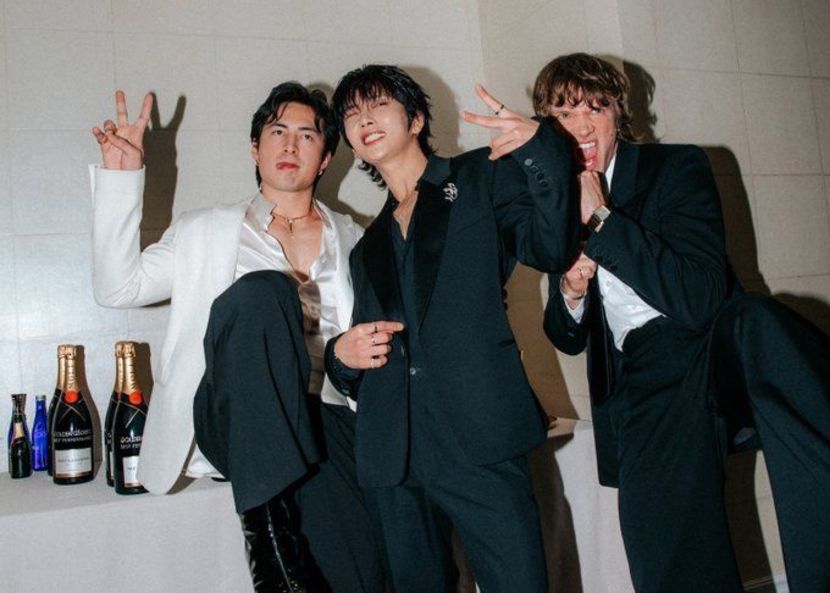 what the hellllll - This romance needs no chemicals