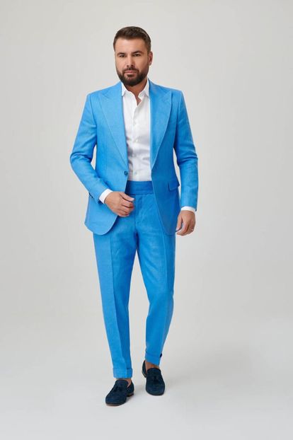 Costum-double-breasted-casual-albastru-deschis-din-in-Adrian-Mutu-3-682x1024 - Adrian-Mutu