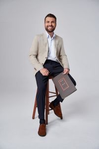 Costum-Adrian-Mutu-Casual-Maro-Spalla-Camicia-300x450 - Adrian Mutu