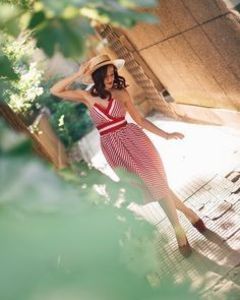 8e7254abd76bcc942171b05e2330ac55 - Andreea Balaban