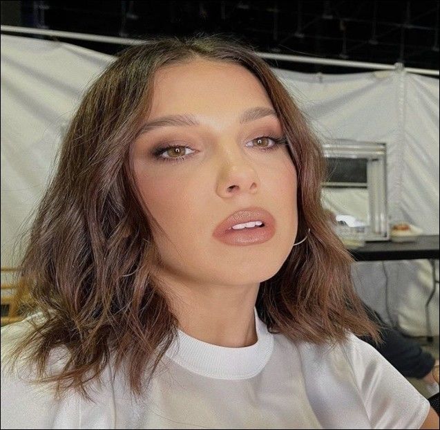 ◝❥·̩̩̥͙ℳill̸̷ie Bob̷bγ B̸ɾ̷own̸̷  .◜ 25.01｡ ❝Youʾll believe God is a woman.❞ - beauty beyond words