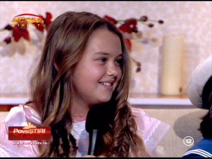 2ztf2pg - Lili sanboeuf