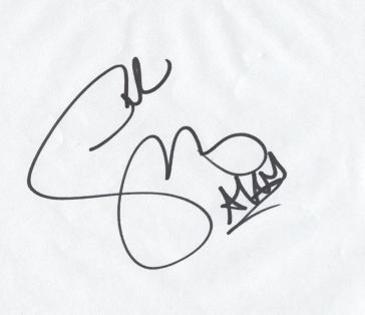 SelenaAutograph2 - Autograf Selena Gomez