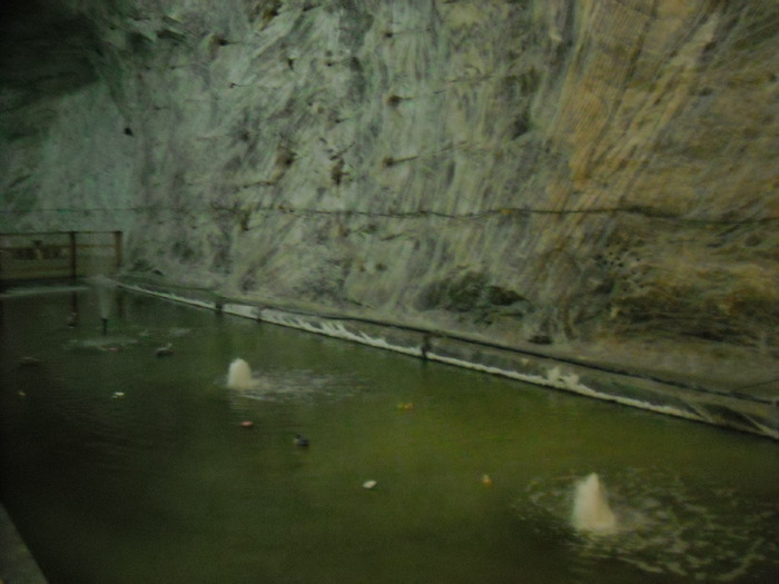 Salina Targu Ocna; Un loc placut de tratament si petrecere a timpului liber foarte frumos amenajat
