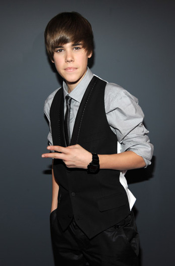 ==>> JuStiN <<== - 0_0 Justin la Premile Grammy 2o1o 0_0