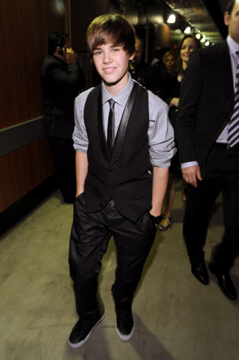 ==>> JuStiN <<== - 0_0 Justin la Premile Grammy 2o1o 0_0