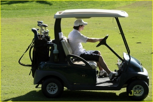 Nick Jonas out at a locat golf couse (1) - Nick Jonas out on a local golf course