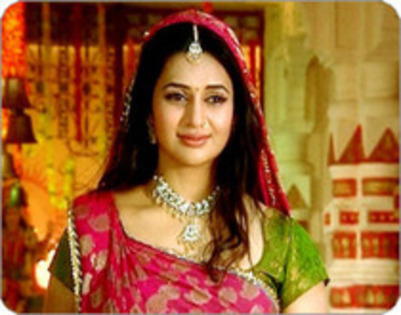 10476923_TPDPBBRLY - Divyanka Tripathi