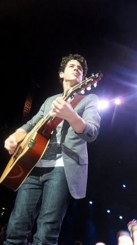 San-Juan-Puerto-Rico-13-12-09-nick-jonas-9484870-281-500