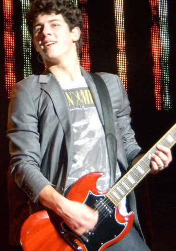 San-Juan-Puerto-Rico-13-12-09-nick-jonas-9484874-350-500