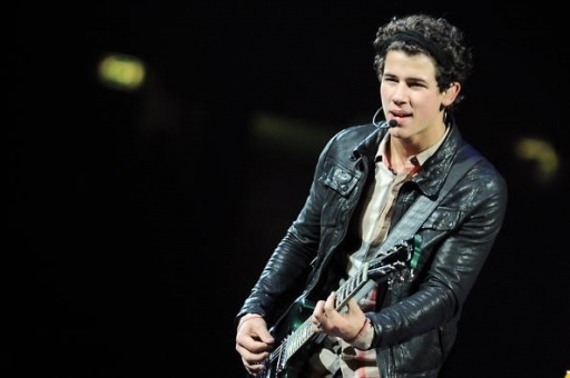 World-Tour-Milan-Italy-3-11-nick-jonas-8910695-512-340