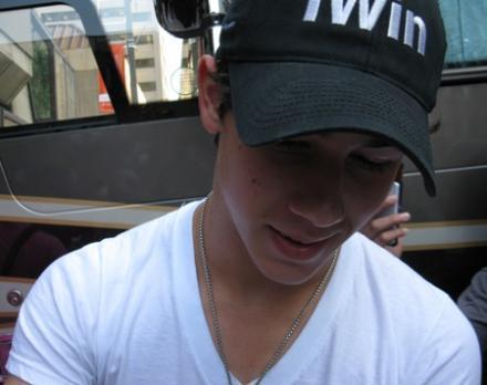 Out-at-Four-Seasons-Hotel-in-Toronto-7-09-nick-jonas-8064343-440-348 - Out at Four Seasons Hotel