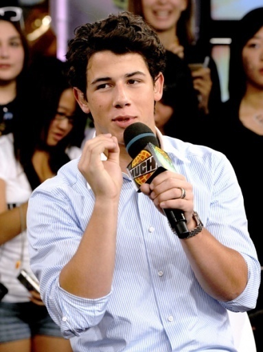 Live-Much-nick-jonas-7930301-383-512 - Live Much Music