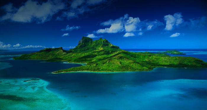 BoraBoraGreen_ROW1090442596