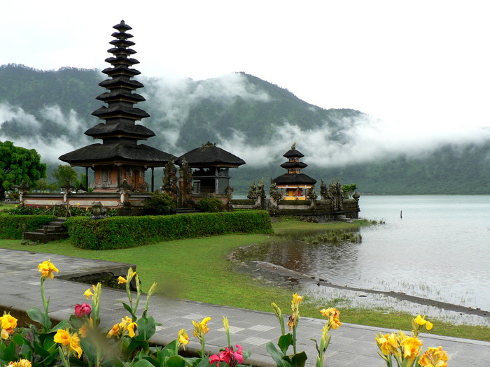 Nach-dem-Regen-a20374619