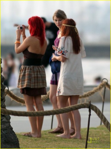 1jxq3p - Taylor Swift