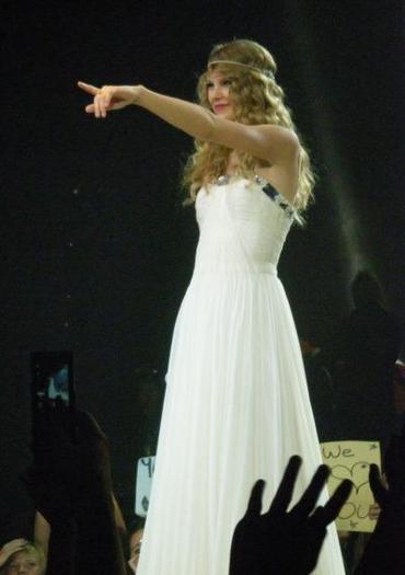 2mebgyc - Taylor Swift