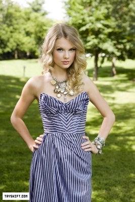 03 - Taylor Swift