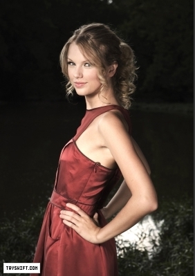 04 - Taylor Swift