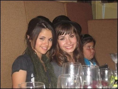 delena - Demi si Selena