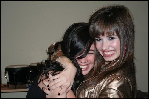 demirare4 - Demi si Selena