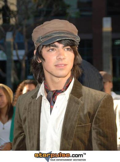 Joe_Jonas_1253629243_2 - joe jonas