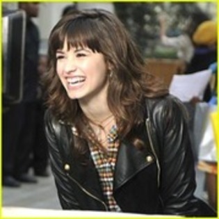 11724121_ZXXQJXEIP[1] - demi lovato