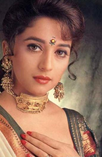 madhuri-dixit-wallpaper - Madhuri Dixit