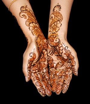 henna-hands-300 - Henna