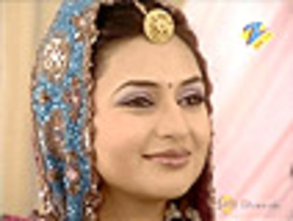 banoo-main-teri-dulhann-may-43f6f7403d182ec