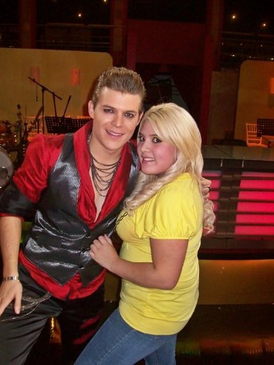 2mo194o - camaleones