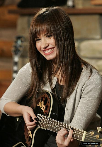 2912j6g - demi lovato poze diferite