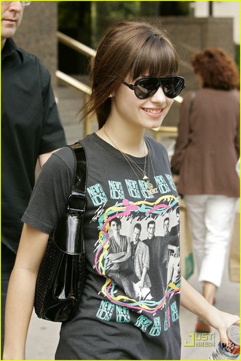 demi-lovato-02 - demi lovato poze diferite