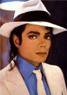 PHEAQWSUHNJQABKJOKI - Michael Jackson-Smooth Criminal