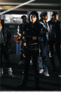 GTZCPRJKSGCAECOPWIQ - Michael Jackson-Bad