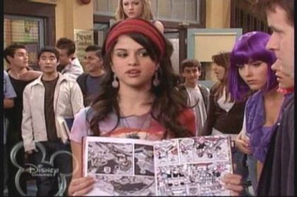 2-03-Graphic-Novel-Screencap-selena-gomez-7391074-400-266 - Album pt demiselenaandnicolefan