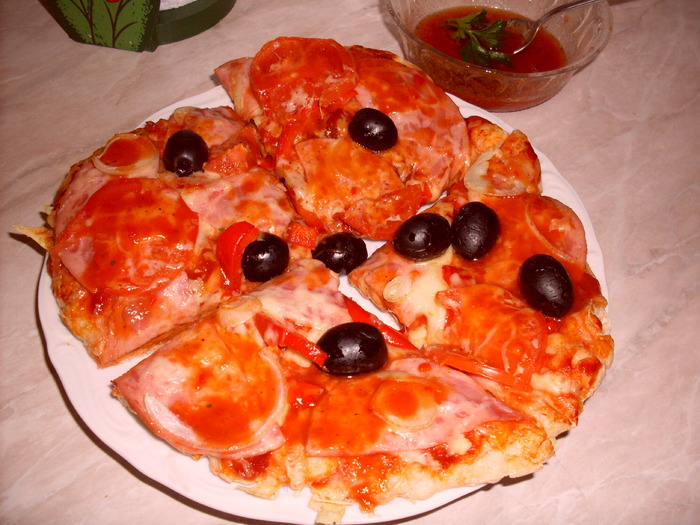 SDC12327; pizza
