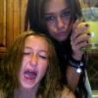 NAIKLMZIUICIQEHXNJO - Album pt FanNo1MileyAndEmily