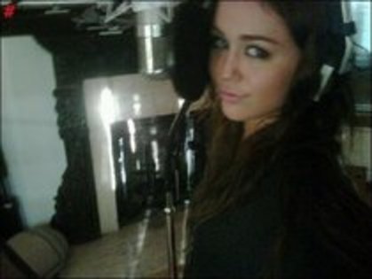 OFMYNQEMBWLNWNTXYHC - Album pt FanNo1MileyAndEmily
