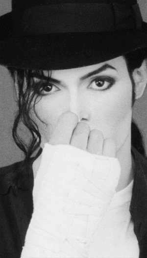KFOUVOOBGVALJRVJFVE - toate pozele pe care le am cu michael jackson